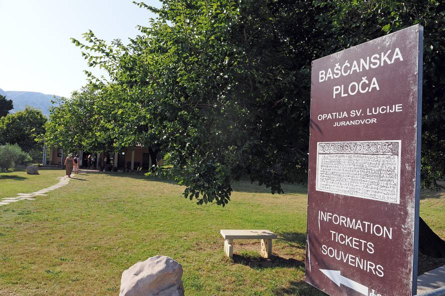 U Baškoj se uživa i ove jeseni