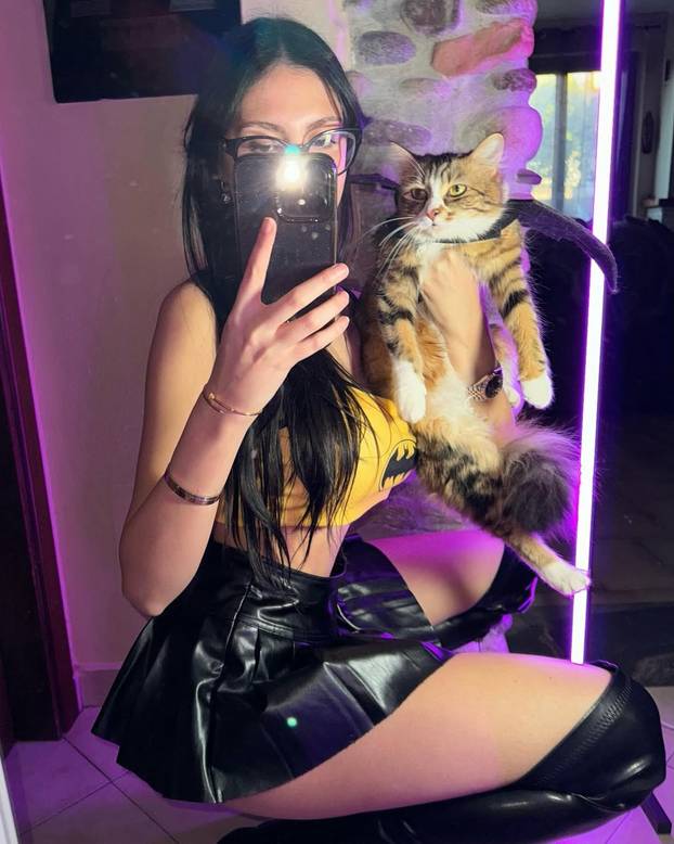 FOTO Bujna Talijanka Martina mrzi alarme i rano ustajanje: 'Ne želim raditi običan posao...'