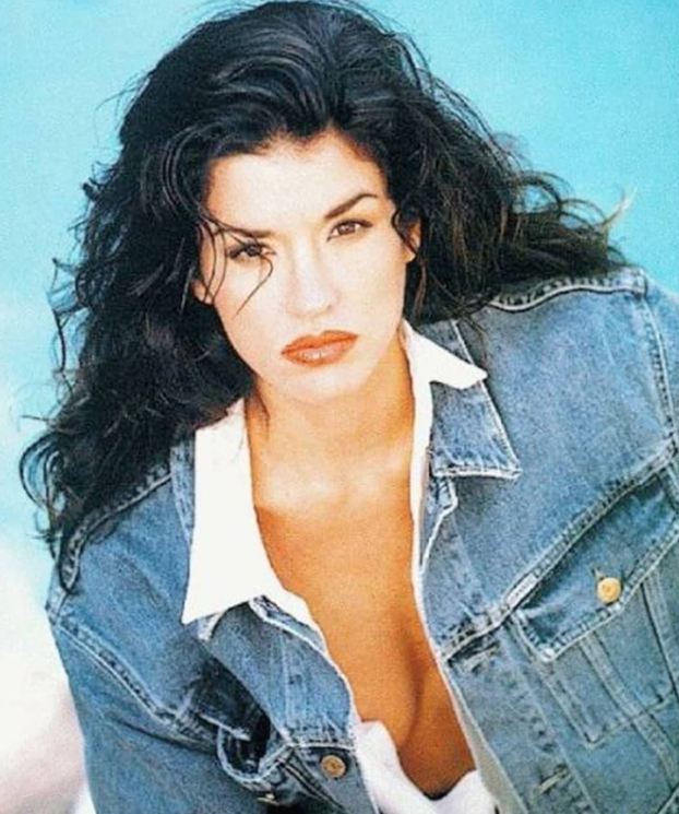 FOTO Bila je jedna od najljepših manekenki, a onda je pala u dugove zbog plastičnih zahvata