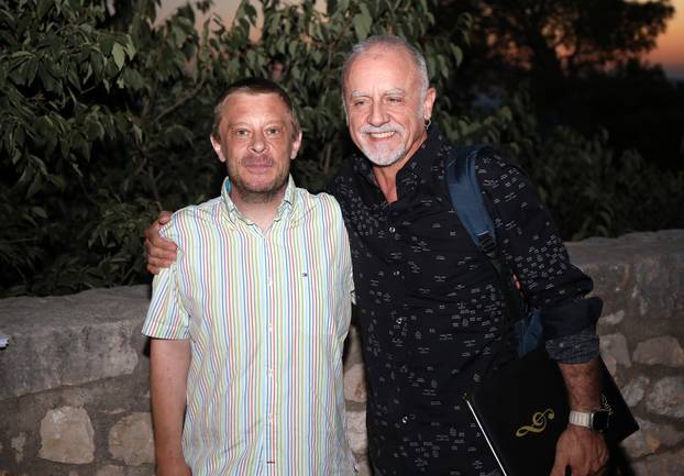 Šibenik: Na tvrđavi Barone održan glazbeni događaj "Arsen, Čovjek kao ja", posvećen Arsenu Dediću