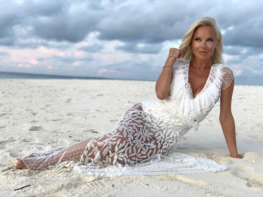 Prije 12 godina: Šuput plesala oko Bilmana pa 'pao poljubac'