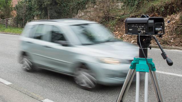 10 mitova o nadzornoj kameri: Kaznu možete dobiti čak i ako vozite 1 km/h preko dopuštenog