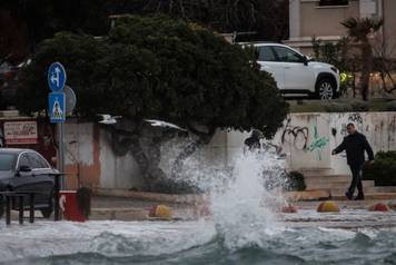 Olujno jugo zahvatilo Ka&scaron;tela