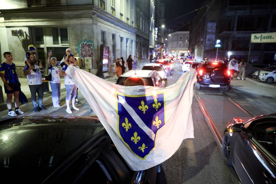 Slavlje na ulicama Sarajeva nakon pobjede BiH