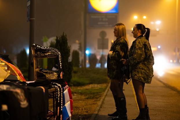 Zagreb: Gužva oko Arena zbog Thompsonovog koncerta