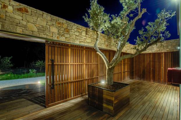 FOTO Izgleda kao iz filma, a zapravo se nalazi u Hrvatskoj – ova vila osvaja na prvi pogled