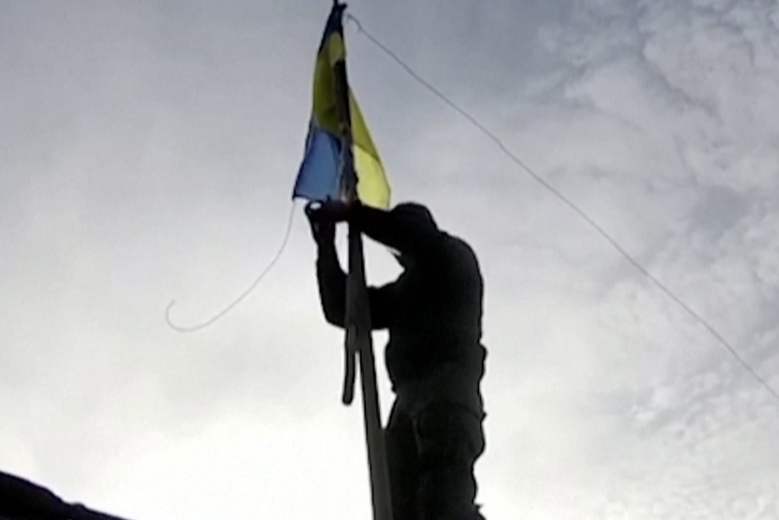 Podizanje ukrajinske zastave blizu ruske granice