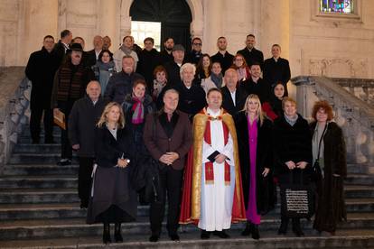 Goran Karan u subotu nastupa u Dubrovniku, a sada je došao na blagoslov grla u crkvu sv. Vlahe