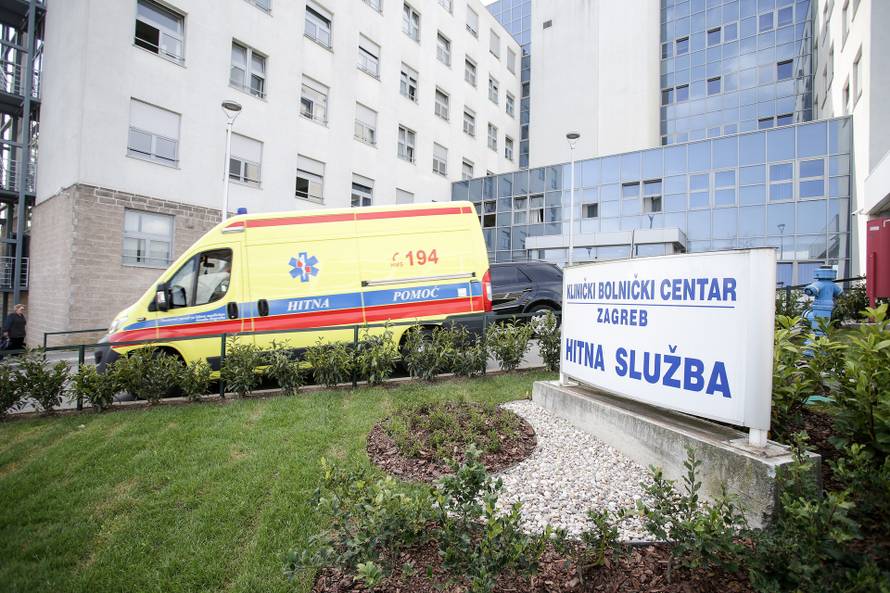 'Pacijenti čekaju sanitet i po 20 sati. Čak 38 ljudi je dalo otkaz u godini dana, a novi odustaju...'
