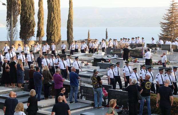 Omiš: Sprovod bivšeg vatrogasnog zapovjednika Drage Lelasa