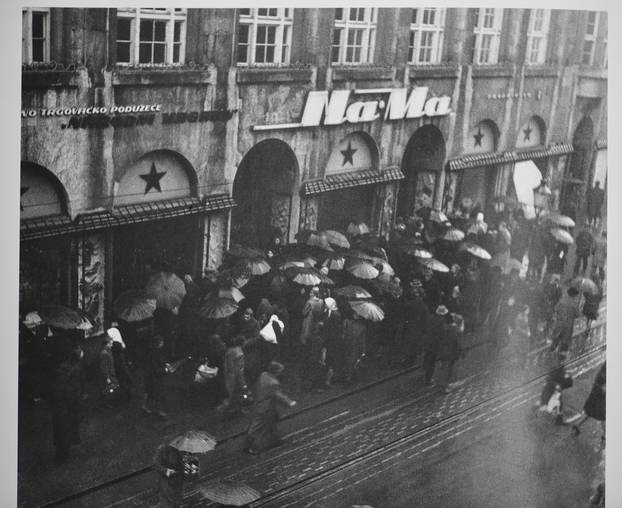 Zagreb: Presnimka fotografija iz monografije o Nami