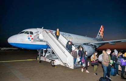 Zapeli Hrvati stigli su u zemlju avionima Croatije Airlines