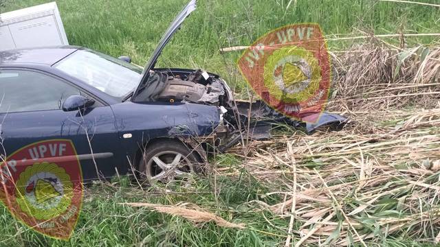 Užas kod Novigrada: Autom je izletio s ceste nakon sudara