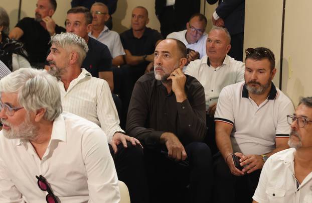 Split: Komemoracija za Ivana Gudelja na Poljudu