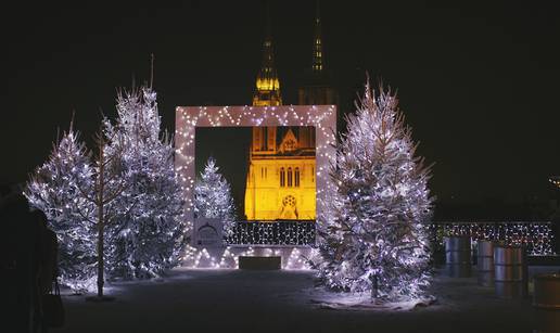 Advent u Klovićevim dvorima - mjesto gdje se treba fotkati