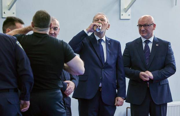 Zagreb: Ogledni trening Mirka Filipovića s pripadnicima specijalne i interventne policije