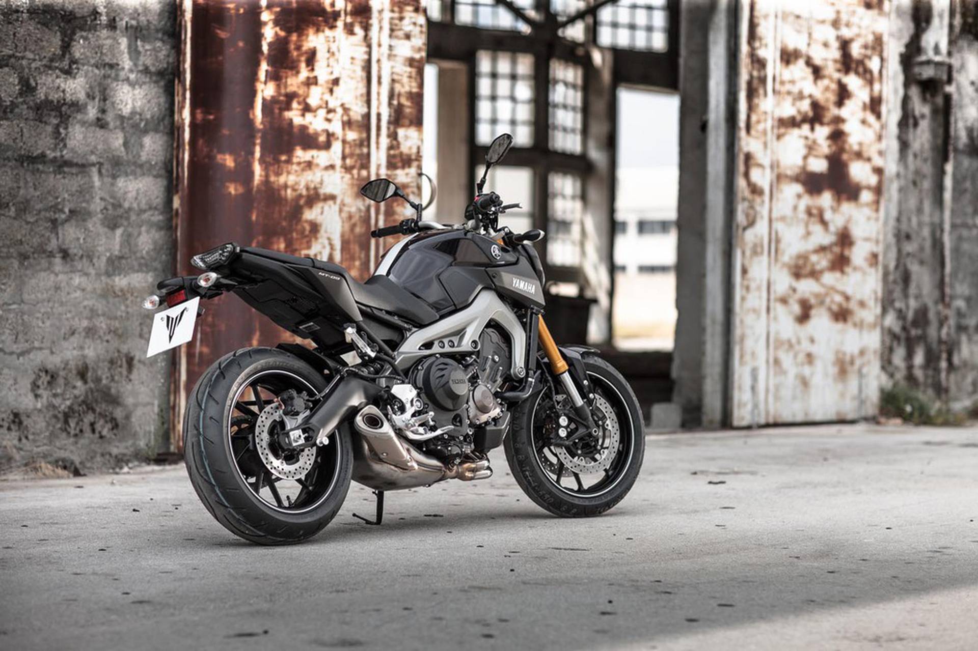 Yamaha mt09 Stunt