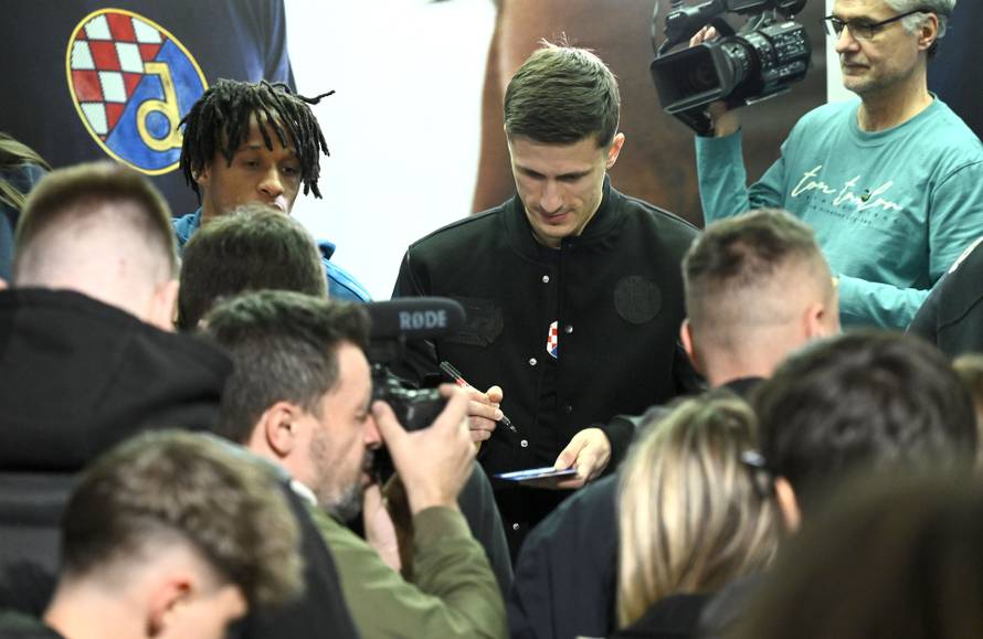 Zagreb: Igraci Dinama na druzenju s navijacima