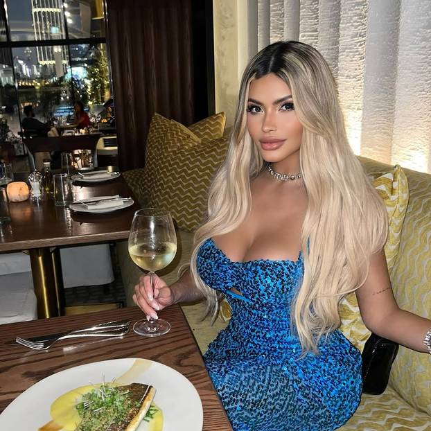 FOTO Ovu manekenku proglasili su najljepšom na svijetu, ali nije baš uvijek ovako izgledala...