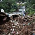 Južnoafrička Republika: Gotovo 400 ljudi poginulo u poplavama
