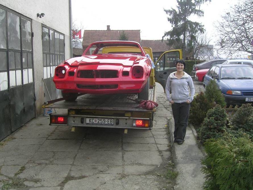 'Tata je bio na rubu da se ubije. Život mu je spasio stari Ford...'