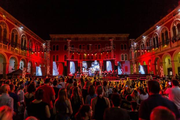 Split: Na drugoj večeri Splitskog Festivala nastupili su TBF i Jazz orkestar HRT-a