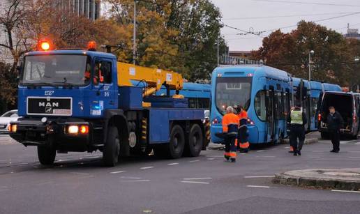 Tramvaj je iskočio iz tračnica