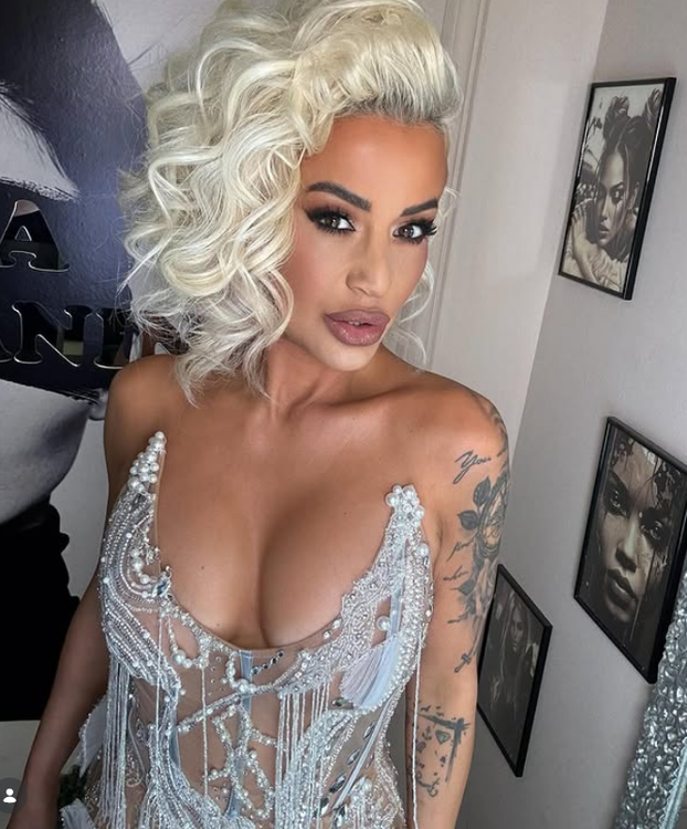 FOTO Poznata srpska voditeljica na izbor za Miss stigla u 'goloj' haljini, malo ostavila mašti...