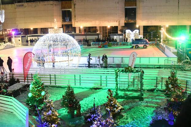 Varaždin: Svečano otvorenje Ice Wonderland ledenog parka