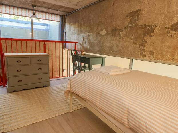 FOTO Od vojarne do top destinacije: Pogledajte kako je ratni bunker postao dom za odmor