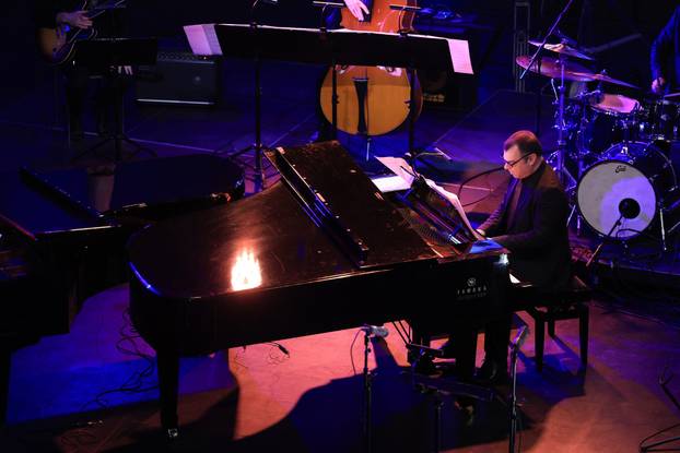 Zagreb: Jazz orkestar HRT-a i Miron Hauser uz osam istaknutih pijanista odali su počast Matiji Dediću 
