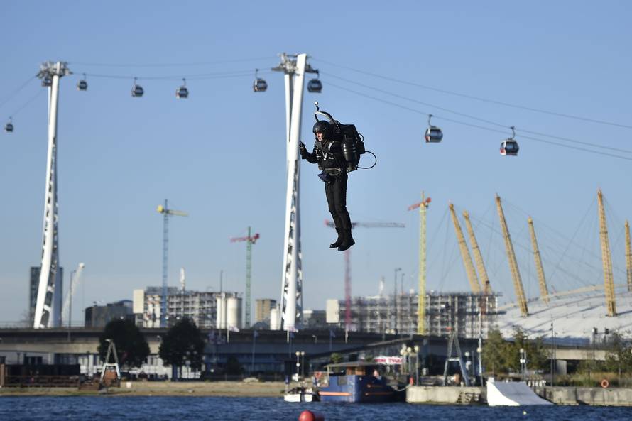 Jetpack flight