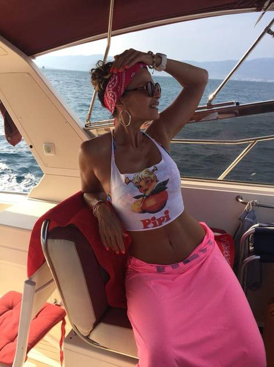 Ana Sasso najlonkama privukla svu pažnju na zabavi sportaša