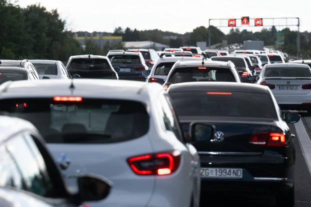 Sveti Ivan Zelina: Sudar automobila i motora na autocesti A4 u smjeru Zagreba