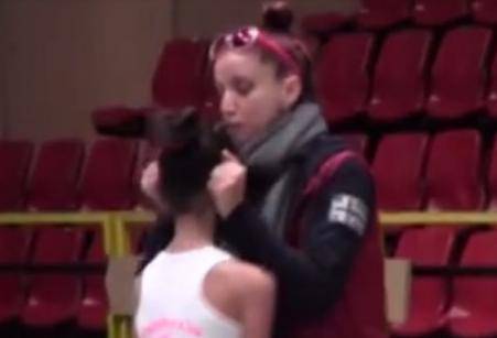 Šokantan VIDEO iz Bugarske: Trenerica maltretira djevojčicu
