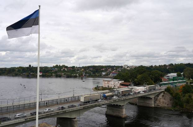 Estonia stops Russians from entering with Schengen-issued visas