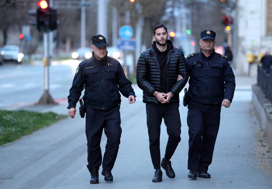 Osijek: Privođenje uhićenih zbog droge i pranja novca kod sudca istrage