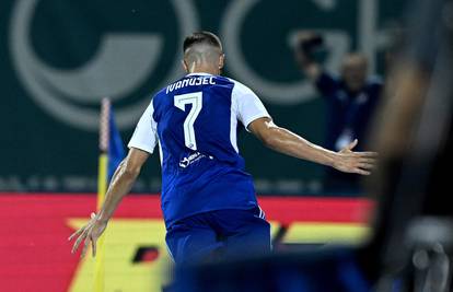 Dinamo preokretom srušio Spartu, Perić skrivio penal pa zabio, Ivanušec se oprostio