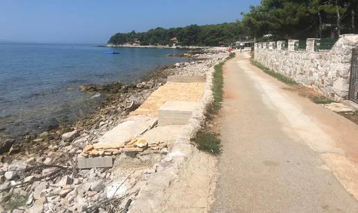 Kod vidjelice se zaista ima što za vidjeti: Plaža je čisti beton