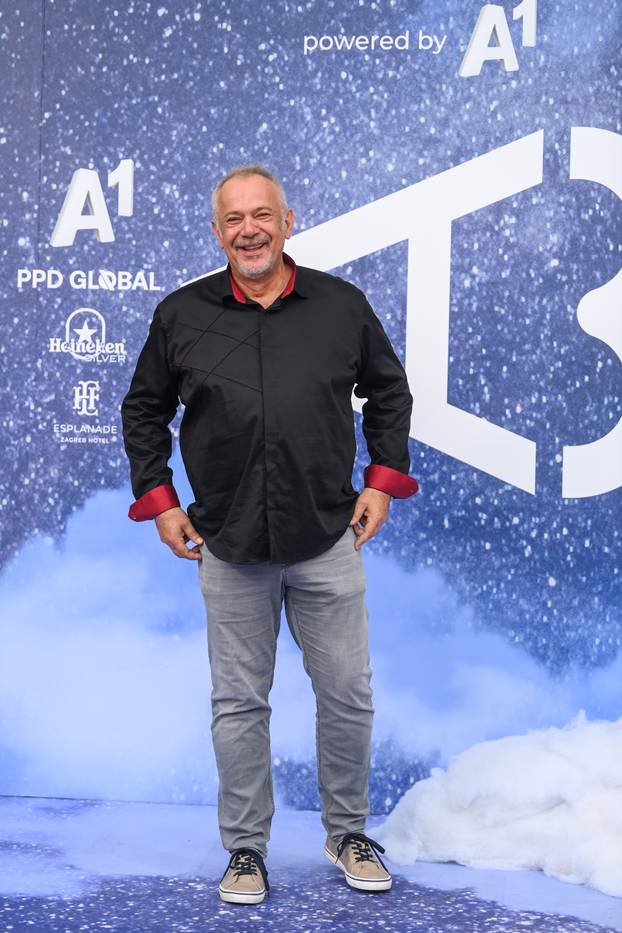 Zagreb: Proslava rođendana podcasta "Putem oblaka", poznati pozirali medijima