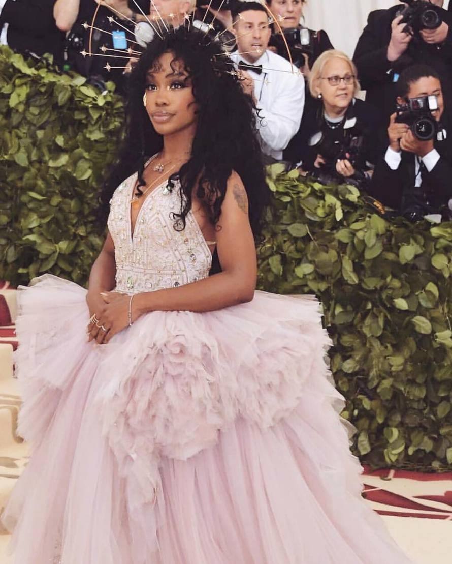 Rihanna je došla kao papa, a Perry obukla anđeoska krila...