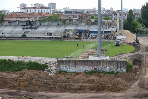 Zagreb: Početak rušenja zapadne tribine stadiona u Kranjčevićevoj