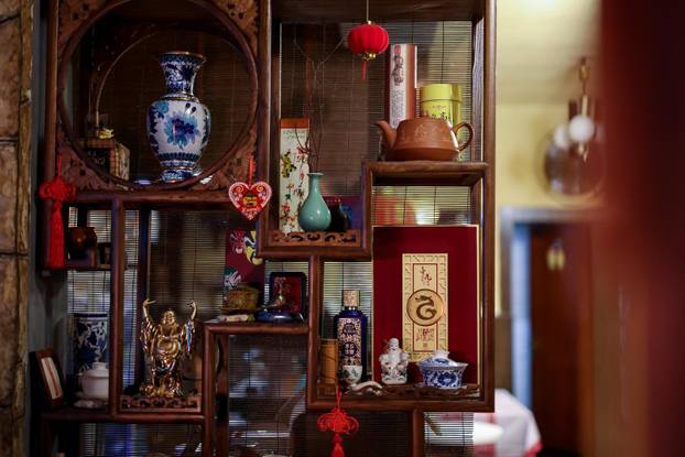 Zagreb: Kineski restoran i čajana Jing Yuan Teahouse u Gajnicama