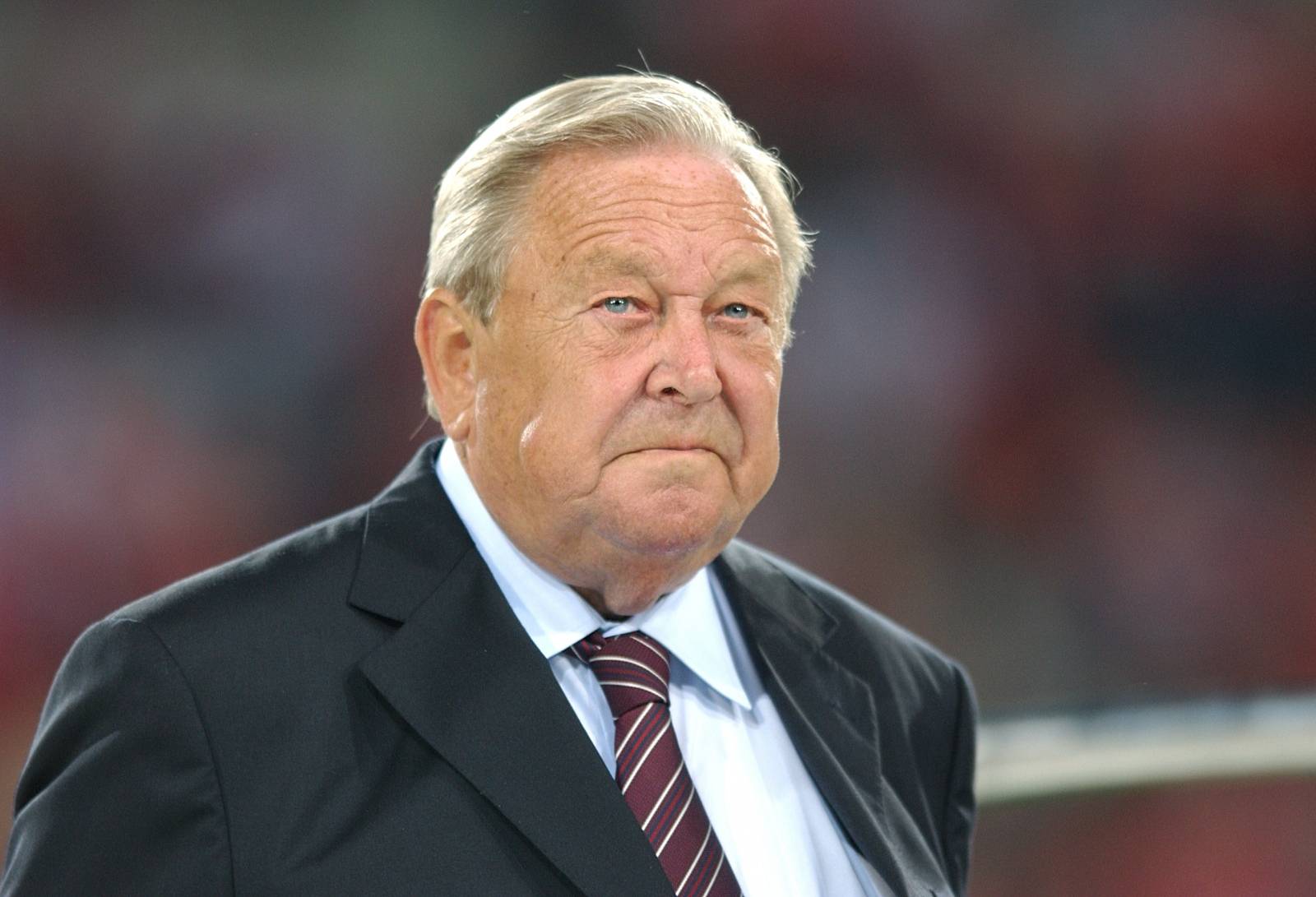 Ex-UEFA President Lennart JOHANSSON died at the age of 89.
