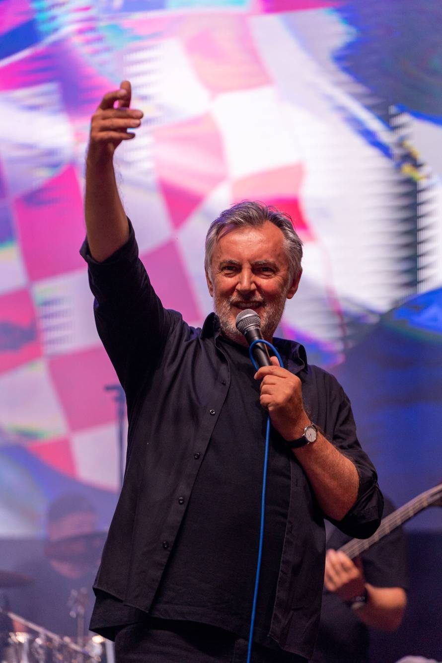 Dođite na koncertni spektakl Miroslava Škore u Areni Zagreb 28. prosinca!