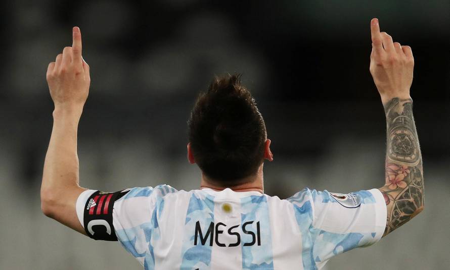 Copa America 2021 - Group A - Argentina v Chile