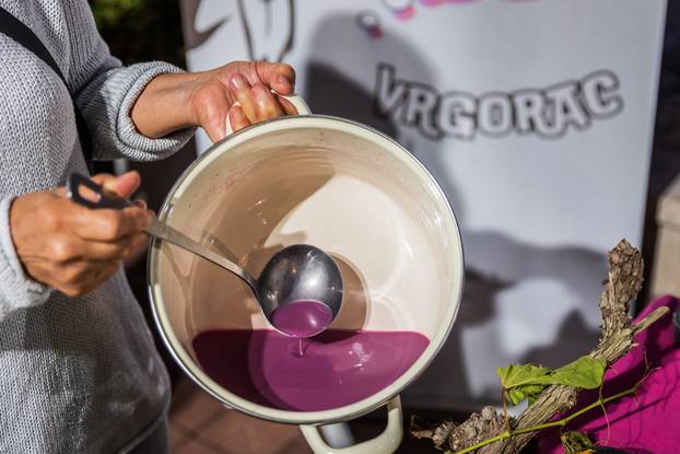 Vrgorac:  Održana 25 Biklijada napitak koji se pravi od Kozijeg Mlijeka i mladog Vina