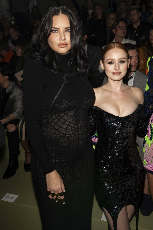 Adriana Lima at BALMAIN Fall/Winter 2022-23 Runway during Paris Fashion Week - Paris, France. 02/03/2022