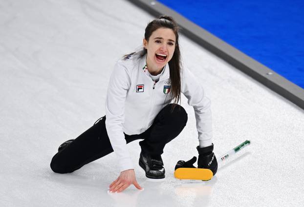 Curling - Mixed Doubles Round Robin Session 4 - Canada vs Italy
