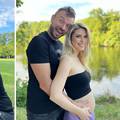 Ecija Ivušić otkrila da je trudna: 'Sretni smo! Hvala mali anđele što si nas odabrao za roditelje'